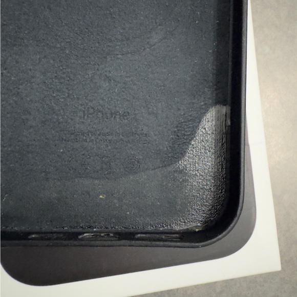 Apple iPhone 12 Pro Max Leather Case - Picture 3 of 10